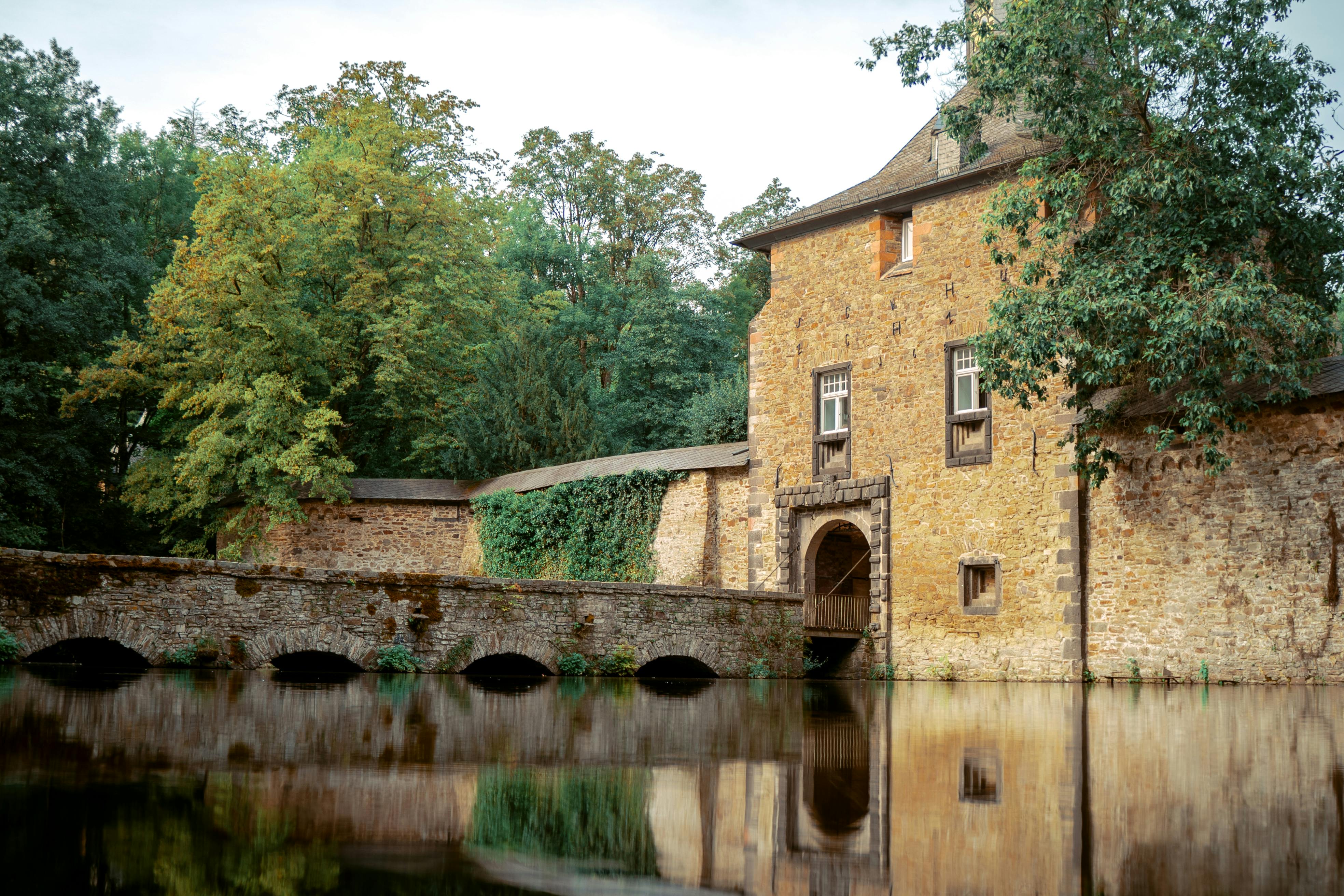 Crottorf Moated Castle